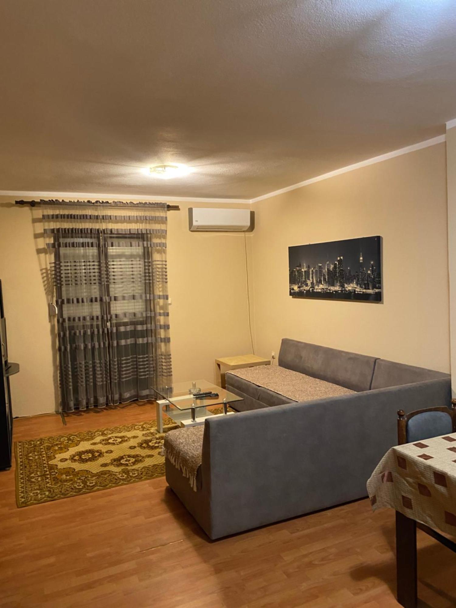 Guest House Vukovic 포드고리차 외부 사진